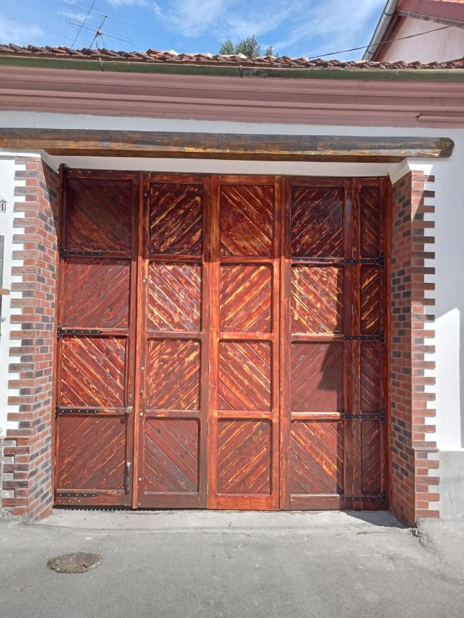 Residence Goelsch 161 Sanpetru Bagian luar foto
